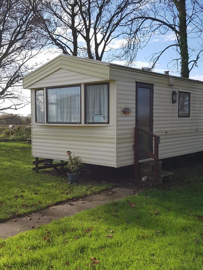 Cosy Caravan At Blackmoor Farm Ludchurch Εξωτερικό φωτογραφία